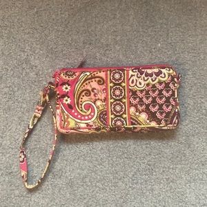 *EUC* Vera Bradley Very Berry Paisley Wristlet
